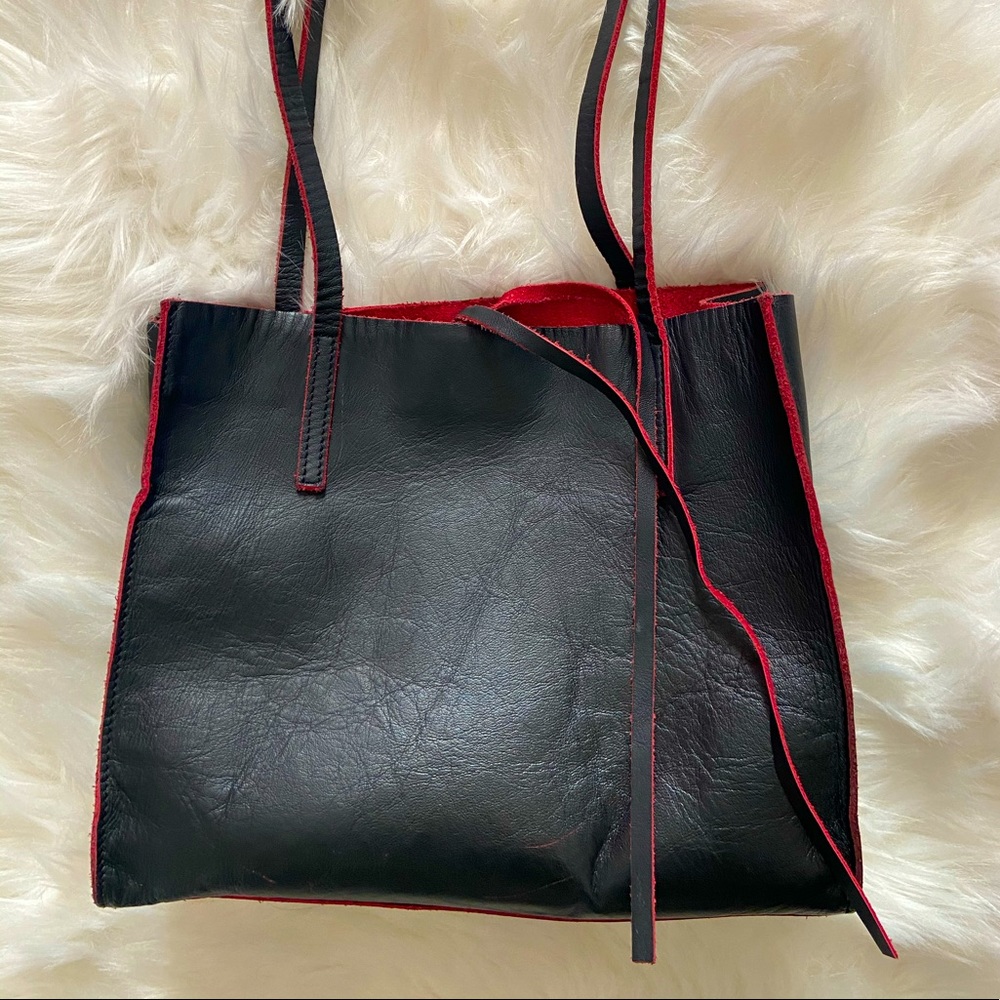 ❌SOLD❌ Soft Leather Tote by Guess
